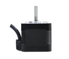 Motor de passo NEMA17 42AM04 com torque 0,4Nm, corrente de fase 1,5A, ângulo de passo 1,8°, flange 42mm, eixo 5mm, inércia 0,041 kg·cm², resistência 1,3Ω, indutância 1,9mH e proteção IP40