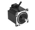 Motor de passo NEMA23 57AM13-6.35 com torque 1,3Nm, corrente de fase 3A, ângulo de passo 1,8°, flange 57mm, eixo 8mm, comprimento 55mm, resistência 0,42Ω, indutância 1,5mH e proteção IP40