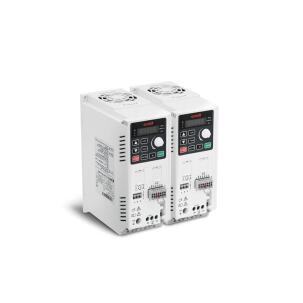 Inversor de frequência KC100-2S-0R75G monofásico com potência 0,75kW, tensão entrada 180-260VAC, saída 0-600Hz, interface RS485 MODBUS e proteção IP20